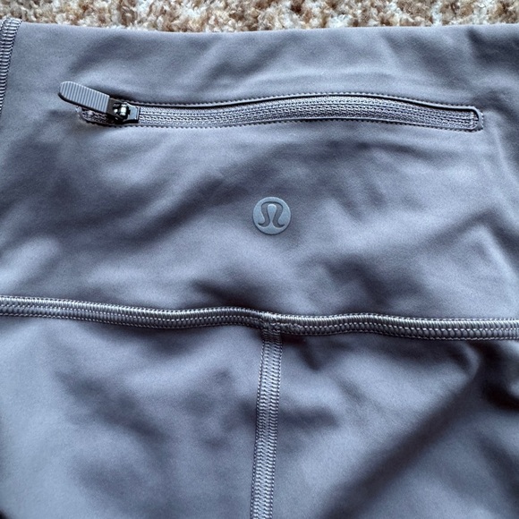 Lululemon Speed Wunder Tight Asym Half Moon Light Chrome Size 4.. 28” - Picture 4 of 7